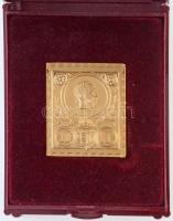 2000. "10 kr. / II. Magyar Bélyeg és Postatörténeti Világtalálkozó Budapest 2000 - MAFITT" aranyozott fém bélyegérem tokban T:1 (eredetileg PP)