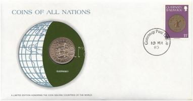 Guernsey 1979. 2p Nemzetek pénzérméi felbélyegzett borítékban, bélyegzéssel T:1-  Guernsey 1979. 2 Pence Coins of all Nations in envelope with stamp and stamping C:AU