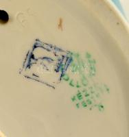 Hollóházi porcelán sirály, kézzel festett, jelzett, kis kopásnyomokkal, 23×20 cm