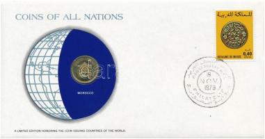 Marokkó 1974. 10s Nemzetek pénzérméi felbélyegzett borítékban, bélyegzéssel T:1-  Morocco 1974. 10 Santimat Coins of all Nations in envelope with stamp and stamping C:AU