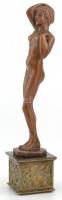 Jelzés nélkül: Női akt figura. Bronz, réz talapzaton, m: 20 cm
