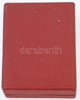 1954. "Magyar Partizán Emlékérem" zománcozott, sorszámozott kitüntetés, eredeti tokban, mi...