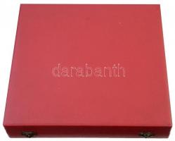 ~1970. "BM Tartalékos Tisztképző Iskola" jelzett hollóházi porcelán emlékplakett eredeti d...