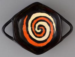 Gorka Lívia (1925-2011): Spirál füles tálka. Festett mázas kerámia, jelzett, apró kopásnyomokkal, 18...
