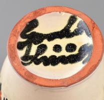 Gorka Lívia (1925-2011): Csíkos váza. Festett mázas kerámia, jelzett, apró kopásnyomokkal, m: 20 cm