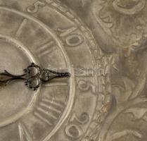 Ólom falióra, Junghans szerkezettel, elemmel, működik, 37×27 cm