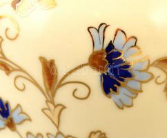 Zsolnay porcelán búzavirágmintás váza, kézzel festett, jelzett, száján vízkővel, m: 16,5 cm