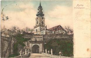 1903 Nyitra, Nitra; vártemplom és kapu / castle church and gate