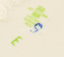 Zsolnay Pompadour mintás Pécs tálka, matricás, jelzett, apró kopásnyomokkal, d: 8,5 cm