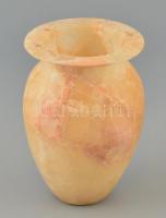 Alabástrom váza, kopásokkal, m: 17,5 cm