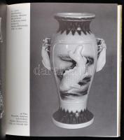 Ferenczy László: Japán iparművészet XVII-XIX. század
Corvina Kiadó, 1981. Egészvászon kötés, papír ...