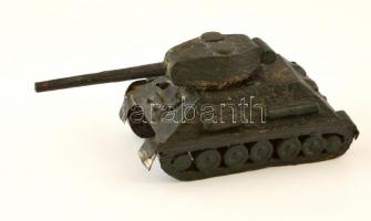 Régi, kézi készítésű tank játék. Fa és fém. 19 cm, m: 7,5 cm