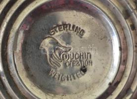 Ezüst (Ag.)cukor szóró, jelzett (Sterling), üvegbetéttel, m: 12 cm, bruttó:100 g