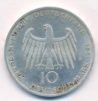 Németország 1991A 10M Ag "Német Egység - 200 éves a Brandenburgi Kapu" T:1-,2
Germany 199...