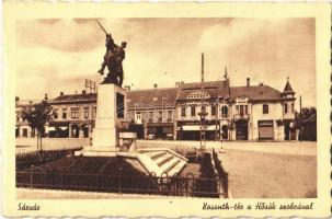 Sárvár, Kossuth tér, Hősök szobra, emlékmű, üzletek