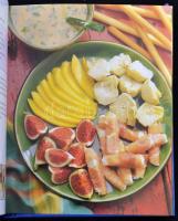 Karcsúsító konyha. 2 db könyv. Alexandra és Vincze Kiadó. Kiadói kartonált kötés, kissé kopottas áll...