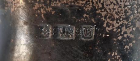 Ezüst (Ag.) lábas sószóró, jelzett, m:10 cm, nettó:70  g