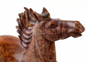 Vágtató ló, faragott zsírkő, karcolásokkal, m: 15 cm, h: 20,5 cm