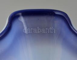 Fújt váza, Veinini jelzéssel, két rétegű, apró karcolásokkal, m: 25 cm