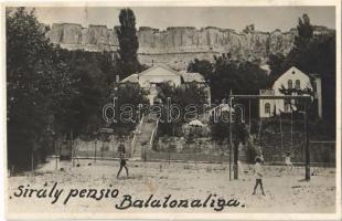 1931 Balatonaliga (Balatonvilágos); Sirály pensió, hintázó gyerekek. photo