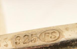 Ezüst(Ag) mandzsettagomb, párban, jelzett, 2×1,6 cm, nettó: 21,8 g