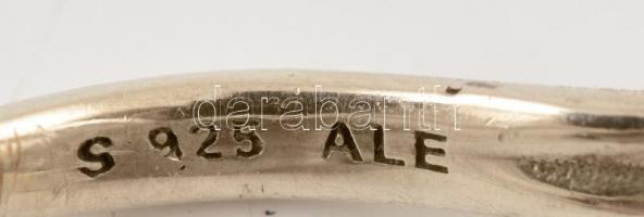 Ezüst(Ag) szíves, kinyitható gyűrű, jelzett, méret: 51, bruttó: 7,2 g