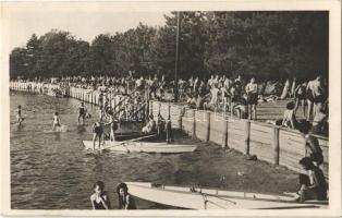 1944 Palicsfürdő, Palic (Szabadka, Subotica); strand, fürdőzők, evezős csónakok / beach, bathing people, rowing boats