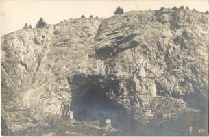 Frojach, Ruine Puxerloch / cave castle ruins. Max Helff 1906
