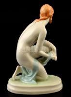 Zsolnay Zsuzsanna (térdelő női akt), kézzel festett, jelzett, apró kopásnyomokkal, m: 22,5 cm