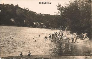1929 Dognácska, Dognatschka, Dognecea; fürdőzők a bányatóban / bathing people in the quarry lake. photo