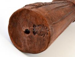 K jelzéssel: Furulyázó legény, cserép, apró kopásnyomokkal, m: 18 cm