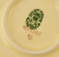 Zsolnay virág mintás falitányér, kézzel festett, jelzett, máz alatti hajszál repedésekkel, d:29,5 cm