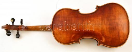 Régi hegedű vonóval, tokkal, felújításra szorul