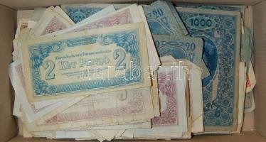 Hagyaték tétel 314db, korona, pengő, infla, forint időszakból, benne nagyon sok "V.H." T:vegyes