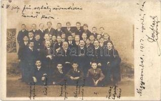 1912 Nagyszombat, Tyrnau, Trnava; IV. polgári fiú osztály növendékei és tanári kara / Students and teachers group photo