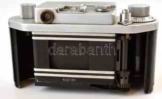 MOM Mometta Junior (606730)  24x32 mm fényképezőgép MOM Ymmar 1:3,5/50 mm objektívvel, eredeti bőr t...