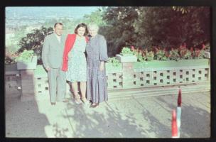 cca 1940-1950 20 db színes diafilm, családi, tájkép, csendélet