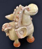 Csavlek Etelka (1947-): Pegazus. Festett mázas kerámia, jelzett, apró lepattanással, m: 17 cm