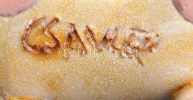 Csavlek Etelka (1947-): Pegazus. Festett mázas kerámia, jelzett, apró lepattanással, m: 17 cm