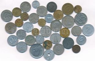 37db-os vegyes külföldi fémpénz tétel, közte néhány érdekesebb darab: Jugoszlávia 1938. 50p Al-Br; Románia 1953. 1b Cu-Ni-Zn T:2,2- 37pcs of various coins with some interesting pieces, including Yugoslavia 1938. 50 Para Al-Br; Romania 1953. 1 Ban Cu-Ni C:XF,VF