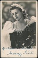 Medvegy Márta (1922-1983) színésznő aláírása az őt ábrázoló fotón