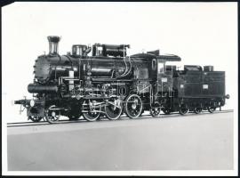 4 db régi mozdonyokat ábrázoló fotó / old locomotives 4 photos 24x12 - 17x12 cm