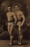 William und Fred, Equilibristen / Circus tightrope walkers (pinhole)