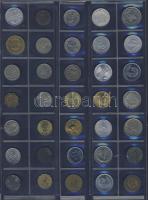 Jó hagyaték tétel 302db, egész világ, sok tengerentúllal, régi és új, benne jobbakkal, kevés dupláva...