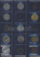 Jó hagyaték tétel 302db, egész világ, sok tengerentúllal, régi és új, benne jobbakkal, kevés dupláva...