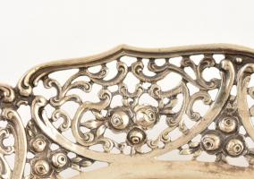 Ezüst(Ag) áttört Hildesheim rózsás ovális tál, jelzett, 17×13,5 cm, nettó: 106,4 g