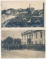 2 db RÉGI bevonulás-kori fotó képeslap: Székelyhíd és ismeretlen város / 2 photo postcards from the entry of the Hungarian troops: Sacueni and one unidentified town