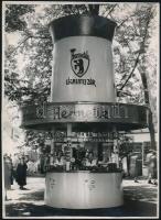 cca 1945 előtti Budapest, városképek, épületfotók, életképek, 13 db vintage fotó, 18x24 cm és 8,5x11...