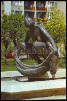 cca 1975 Kecskemét, városképek, utcák és házak, 55 db szabadon felhasználható, vintage színes diapoz...