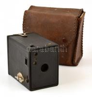 Kodak Eastman Brownie No.0 Model A box fényképezőgép, jó állapotban, bőr tokkal / Vintage Kodak Brownie box camera, in good condition, with leather case